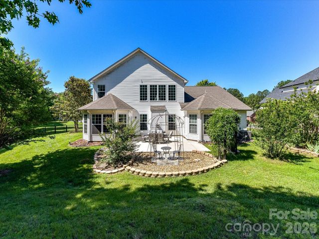 1788 Oakmont Drive, Denver, NC 28037