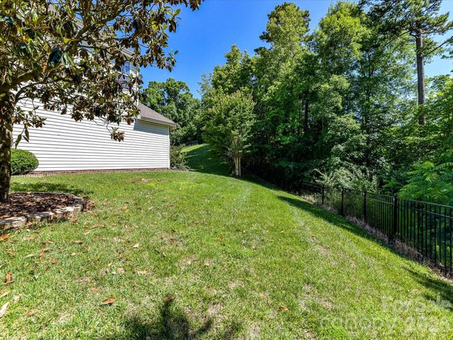 1788 Oakmont Drive, Denver, NC 28037