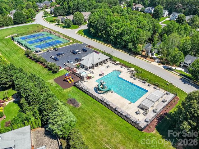 1788 Oakmont Drive, Denver, NC 28037