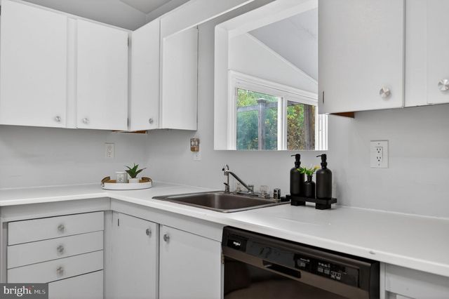 1365 MOYER RD, Annapolis, MD 21403