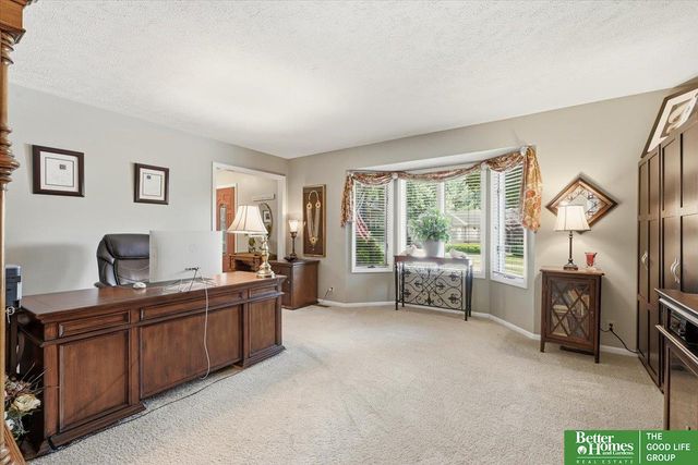 4314 Amos Gates Drive, Bellevue, NE 68123