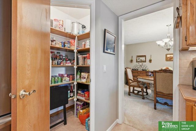 4314 Amos Gates Drive, Bellevue, NE 68123