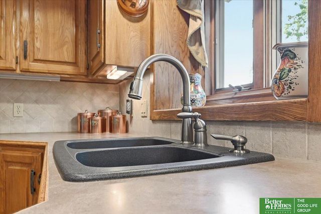 4314 Amos Gates Drive, Bellevue, NE 68123