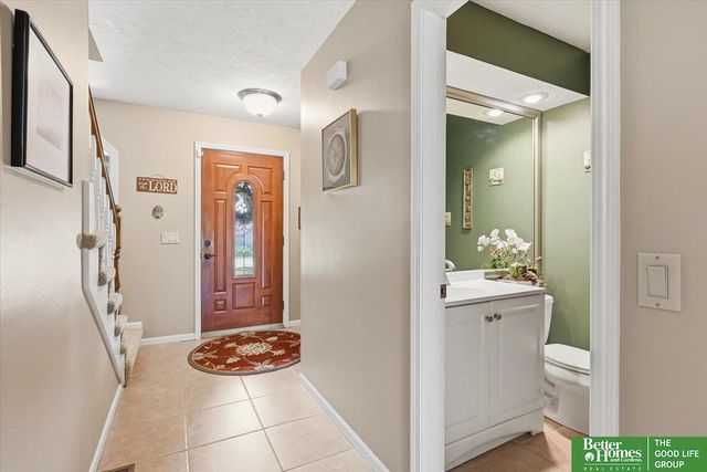 4314 Amos Gates Drive, Bellevue, NE 68123