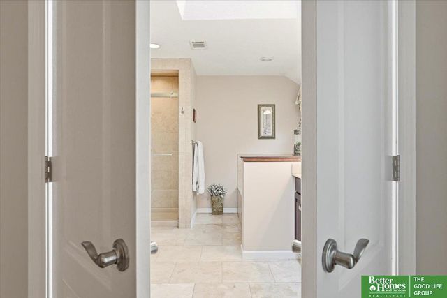 4314 Amos Gates Drive, Bellevue, NE 68123