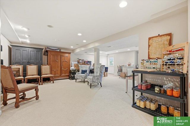 4314 Amos Gates Drive, Bellevue, NE 68123