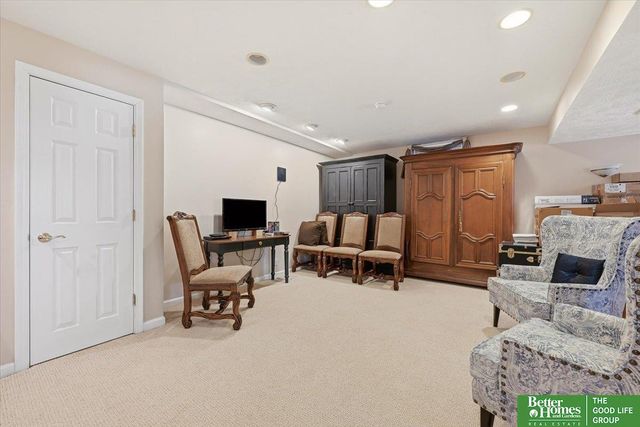 4314 Amos Gates Drive, Bellevue, NE 68123