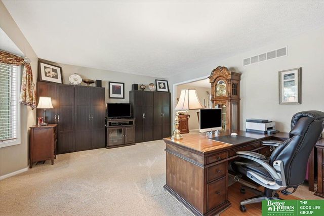 4314 Amos Gates Drive, Bellevue, NE 68123