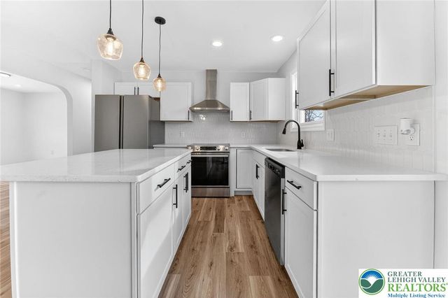 5693 Neola Road, Jackson Twp, PA 18360