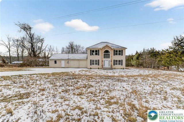 5693 Neola Road, Jackson Twp, PA 18360
