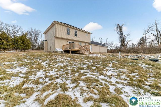 5693 Neola Road, Jackson Twp, PA 18360