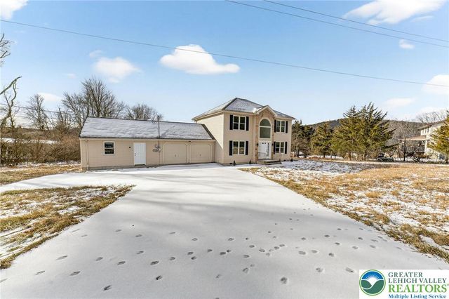 5693 Neola Road, Jackson Twp, PA 18360