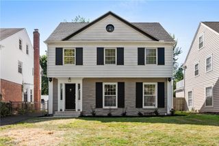 19024 Lomond Boulevard, Shaker Heights, OH 44122