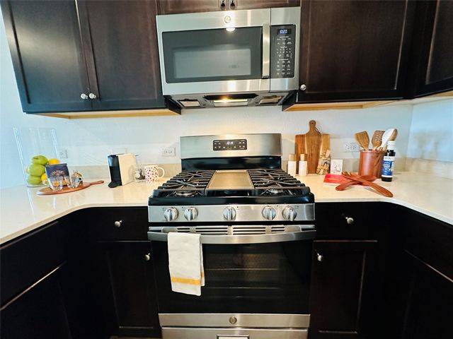 13410 Mussel RUN, Elgin, TX 78621