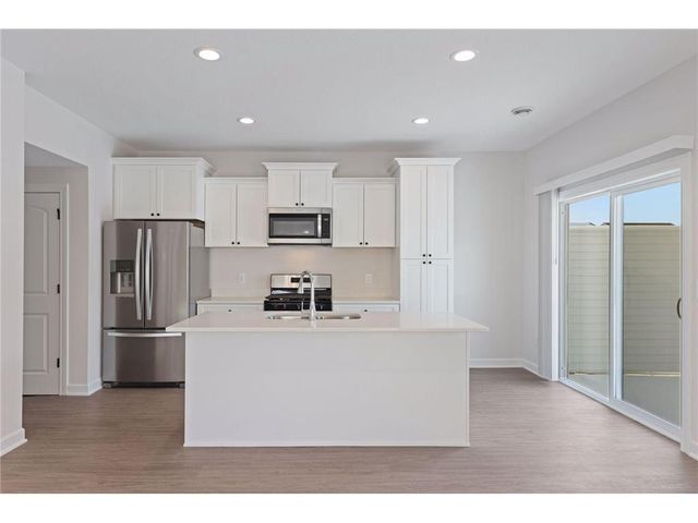 628 Franklin Street, Roberts, WI 54023