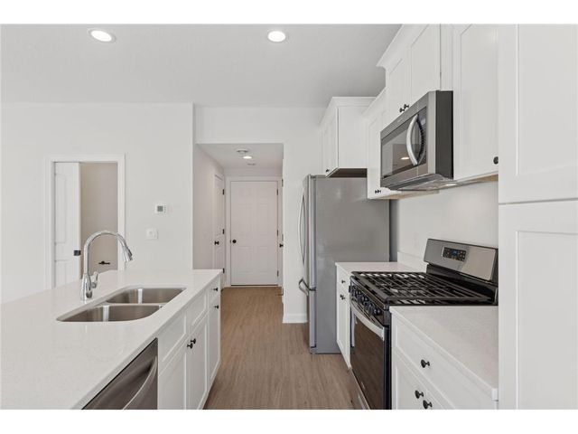 628 Franklin Street, Roberts, WI 54023