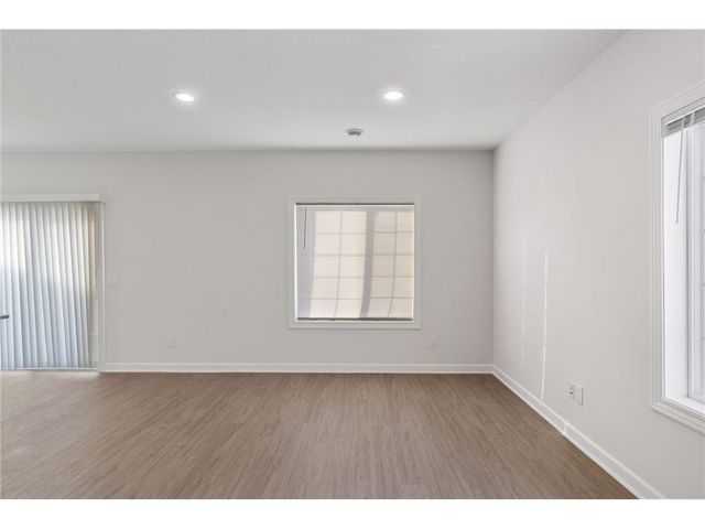 628 Franklin Street, Roberts, WI 54023