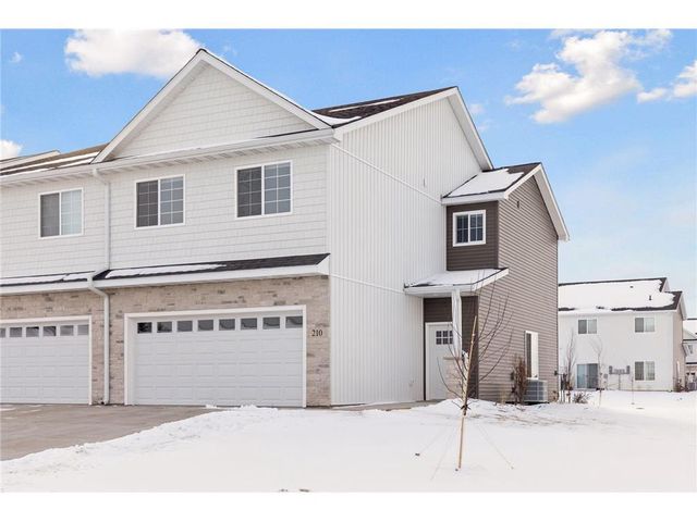 628 Franklin Street, Roberts, WI 54023