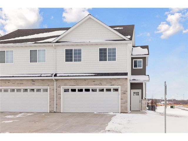 628 Franklin Street, Roberts, WI 54023