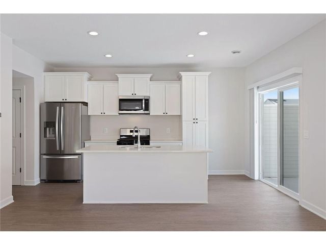 628 Franklin Street, Roberts, WI 54023