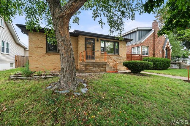 4325 Alma Avenue, St Louis, MO 63116