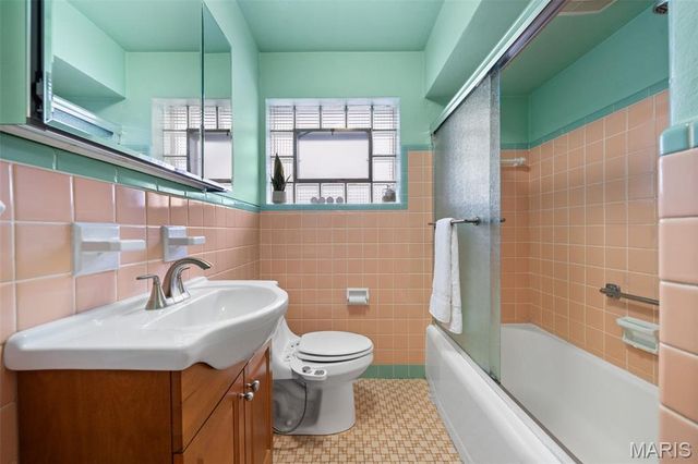 4325 Alma Avenue, St Louis, MO 63116