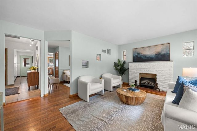 4325 Alma Avenue, St Louis, MO 63116
