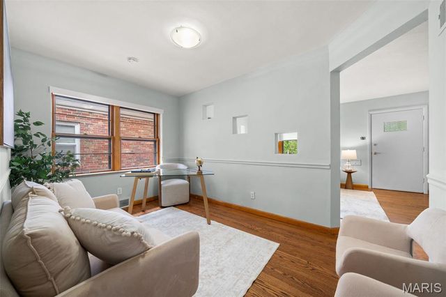 4325 Alma Avenue, St Louis, MO 63116