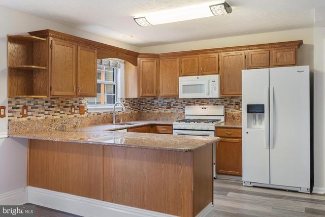26 HEAVRIN CT., Baltimore, MD 21236