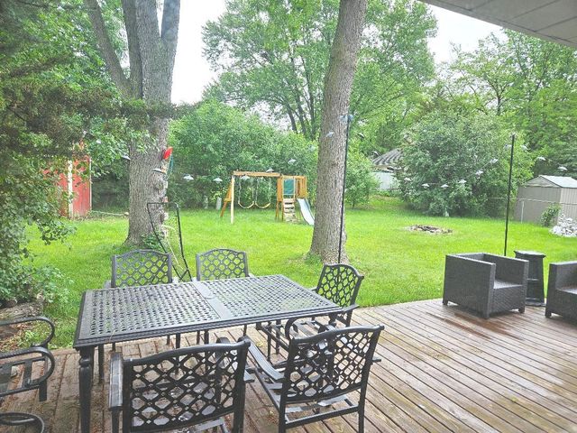 111 Westover Lane, Schaumburg, IL 60193