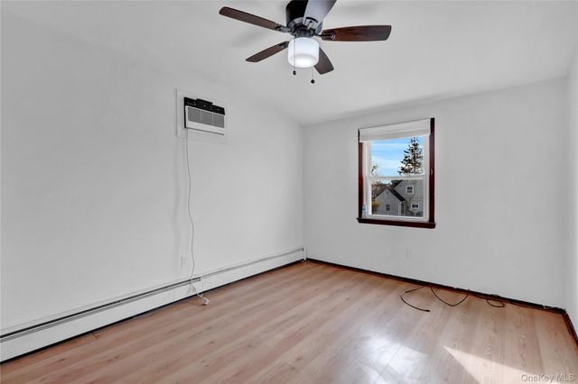 31 Bluespruce Road, Levittown, NY 11756