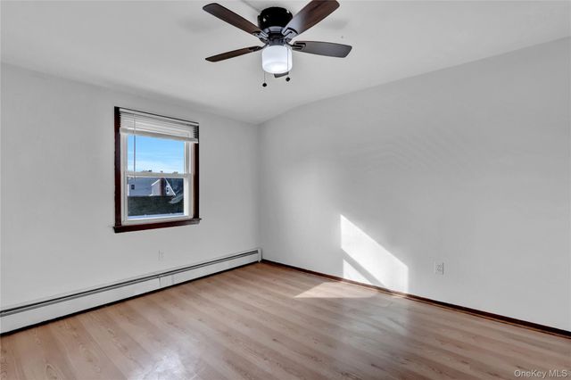 31 Bluespruce Road, Levittown, NY 11756