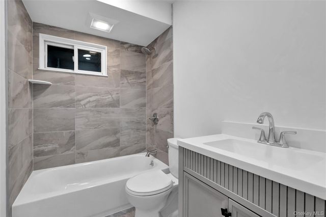 31 Bluespruce Road, Levittown, NY 11756