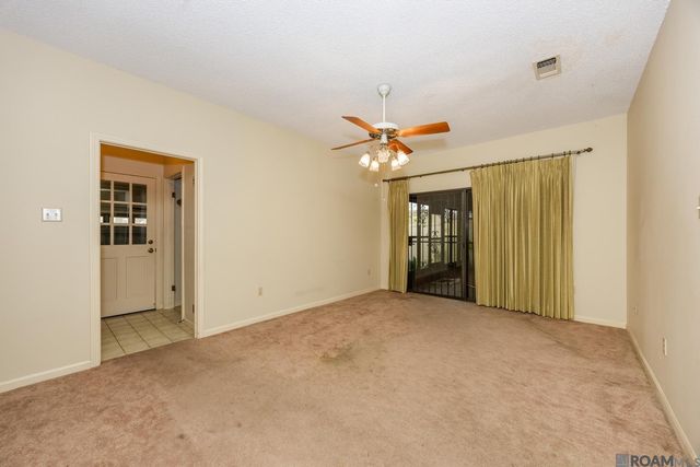 2033 W Magna Carta Pl, Baton Rouge, LA 70815