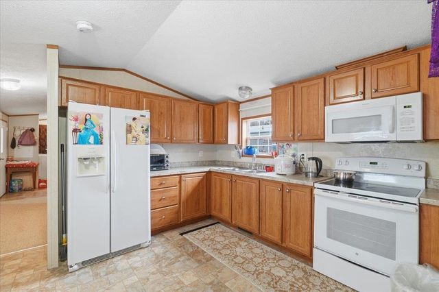 18 Avenue A, Burlington, VT 05408