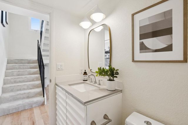 181 Centre 11, Mountain View, CA 94041