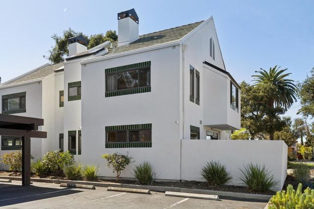 181 Centre 11, Mountain View, CA 94041