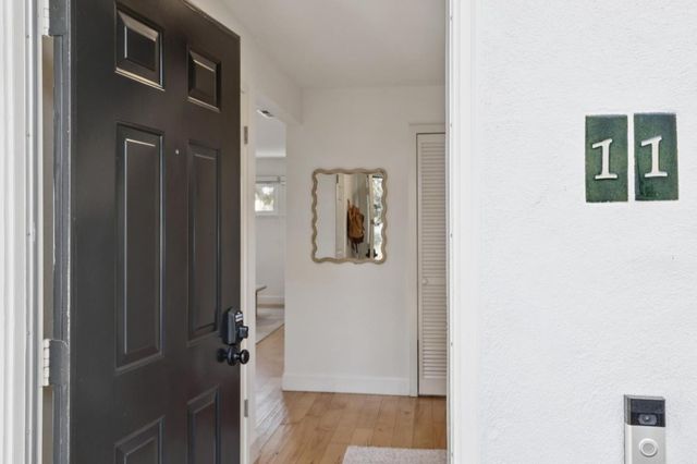 181 Centre 11, Mountain View, CA 94041