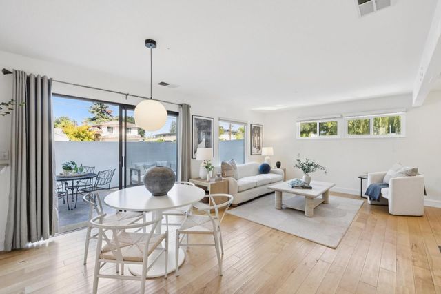 181 Centre 11, Mountain View, CA 94041