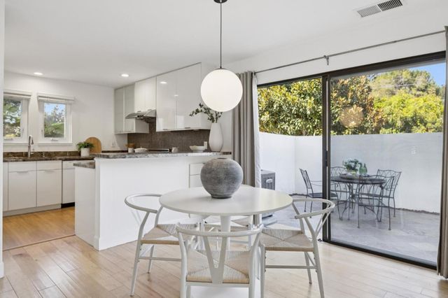 181 Centre 11, Mountain View, CA 94041