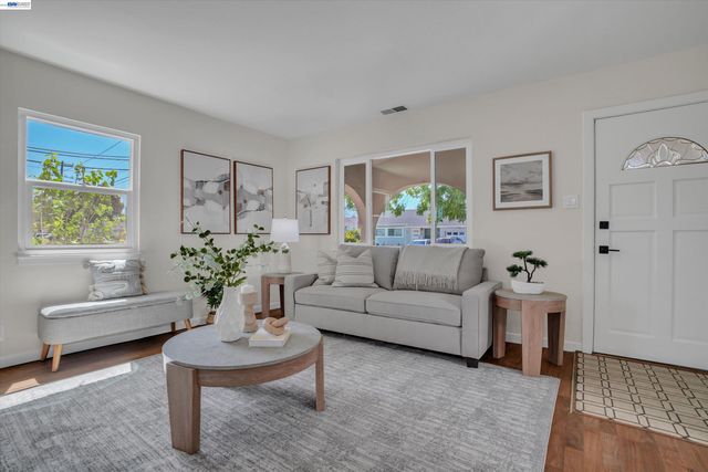 16188 Yale Ave, Ashland, CA 94580