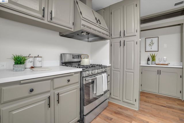 16188 Yale Ave, Ashland, CA 94580