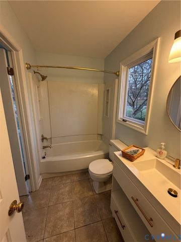 1522 Sycamore Square Dr, Midlothian, VA 23113