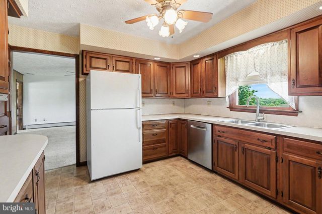 285 ORE BANK RD, Dillsburg, PA 17019