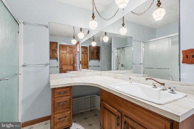 285 ORE BANK RD, Dillsburg, PA 17019