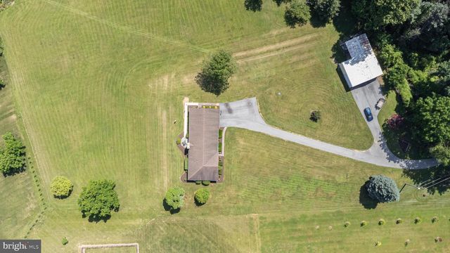 285 ORE BANK RD, Dillsburg, PA 17019