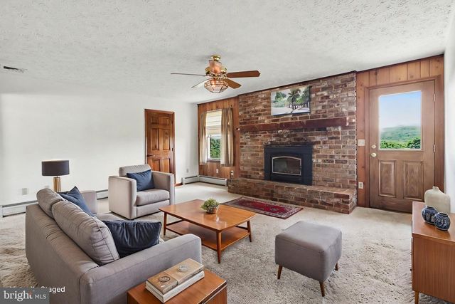 285 ORE BANK RD, Dillsburg, PA 17019