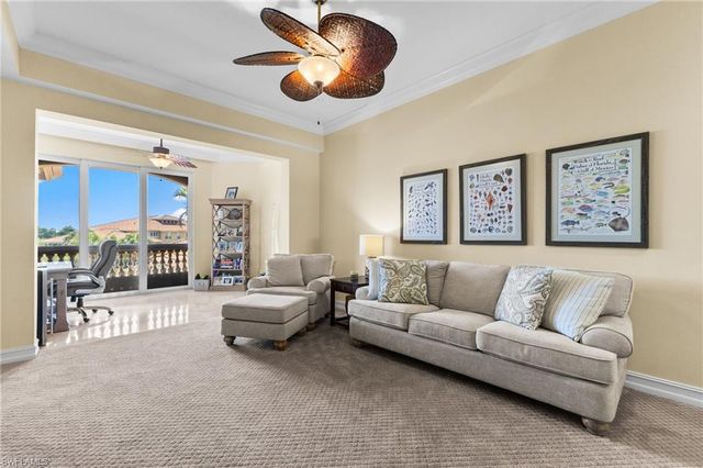 1875 Les Chateaux BLVD # 302, Naples, FL 34109