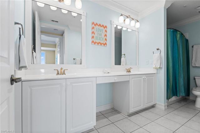 1875 Les Chateaux BLVD # 302, Naples, FL 34109