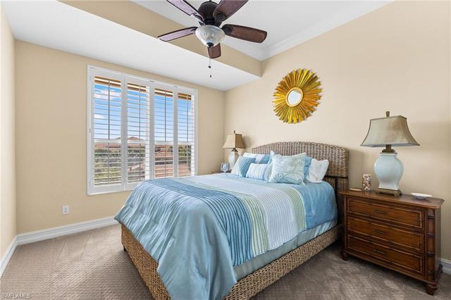 1875 Les Chateaux BLVD # 302, Naples, FL 34109